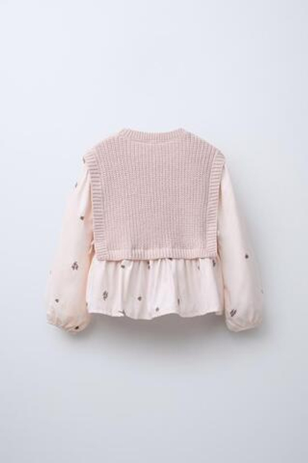 ZARA ТРИКОТАЖНЫЙ ЖИЛЕТ С КОНТРАСТНОЙ РУБАШКОЙ, ПАСТЕЛЬНО-РОЗОВЫЙ