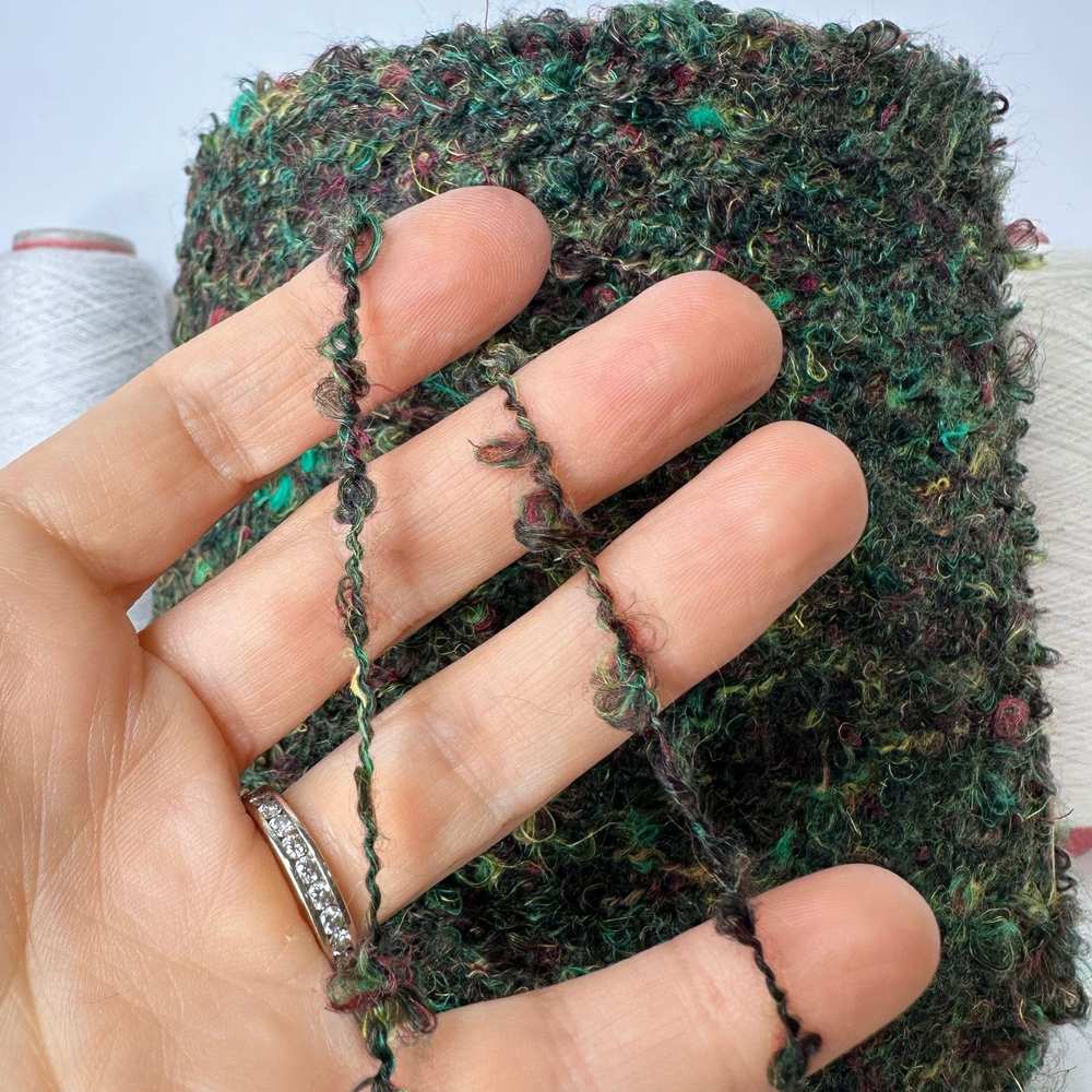 AIROLO - New Mill; 40% шерсть, 40% лен, 20% п/а; букле; 230м/100гр; col. 028; S705