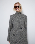 Пальто с формообразующими бедрами из шерсти Диор клетка черный/белый