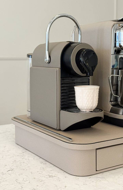 Органайзер для кофемашины Giobagnara Saint-Germain Chrome/Stone, 39 x 39 см