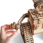 Деревянный конструктор Робот Drover (DROVO)