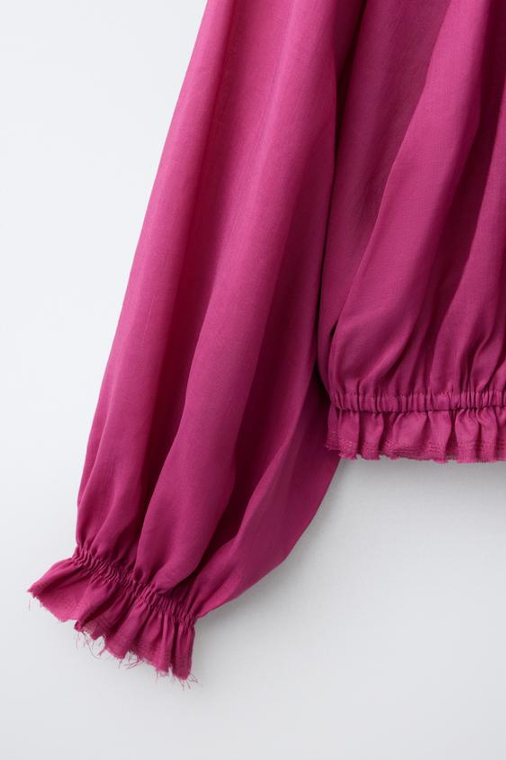ZARA БЛУЗА С ЗАЩИПАМИ, МАЛИНОВЫЙ