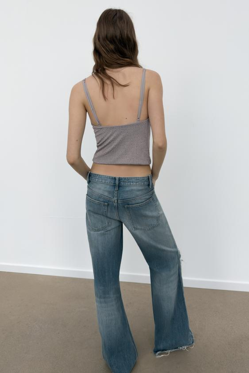 ZARA ТОП НА БРЕТЕЛЯХ С БЛЕСКОМ, ТЕМНО-СЕРЫЙ