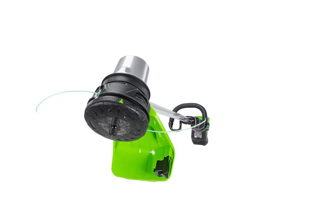 Аккумуляторный триммер Greenworks GD82LTK5, 82v, 40 см, (2110607UB), с аккумулятором 2,5 А·ч ; 5 А·ч и зарядным устройством