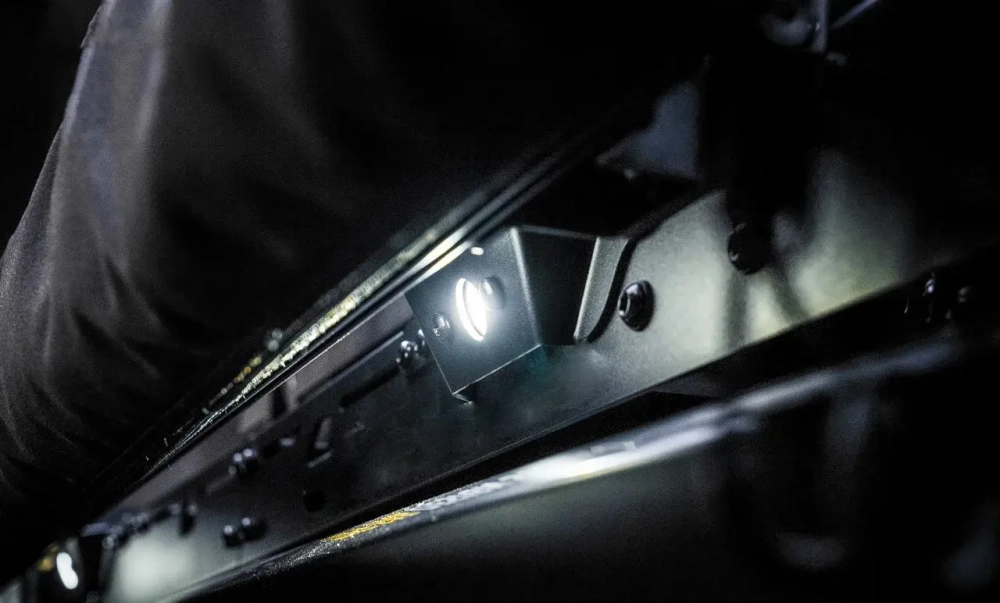 Платформа на крышу с LED огнями и лестницей для iCar V23 Chery 2024 Айкар багажник на крышу