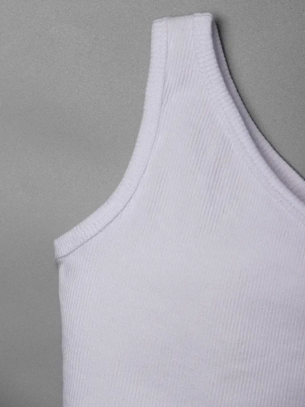 Летний топ для девочки на одно плечо