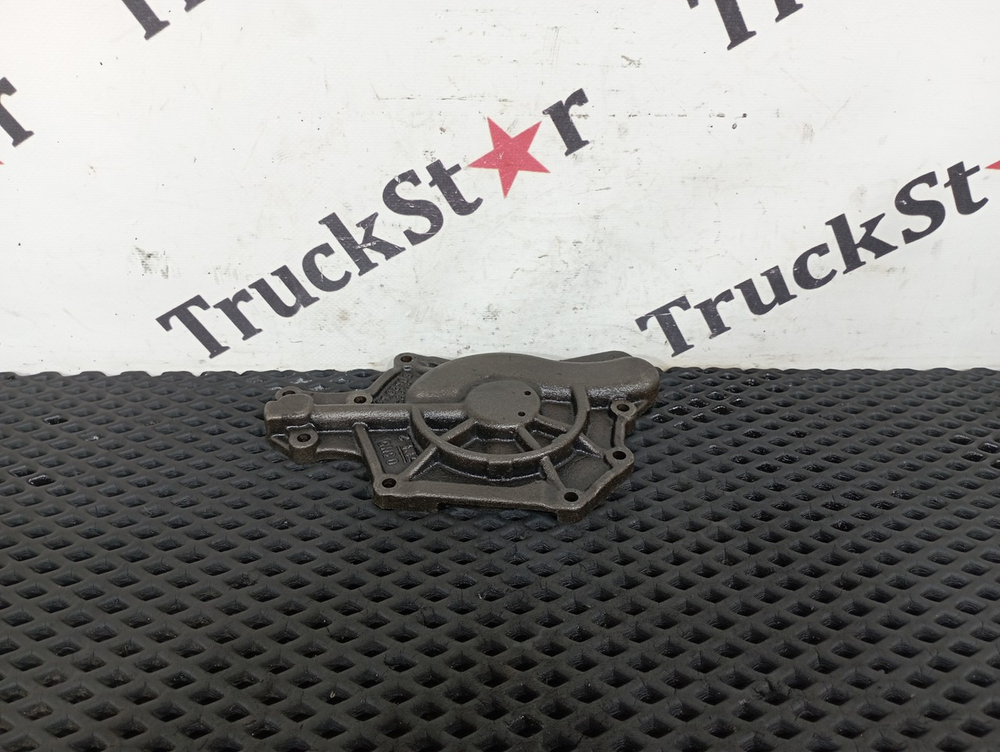 Крышка масляного насоса