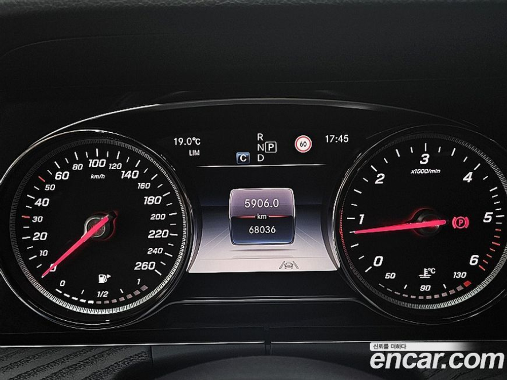 Mercedes-Benz E-Class W213 E220d Avangarde (07.2020)