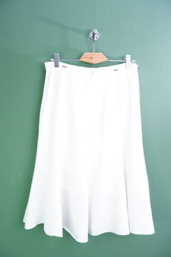 Юбка расклешенная, визуально на 46 размер