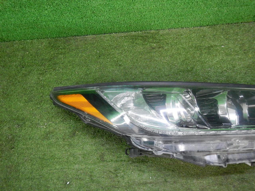 Фара правая Toyota Highlander 3 U50 (2016-2019) галоген