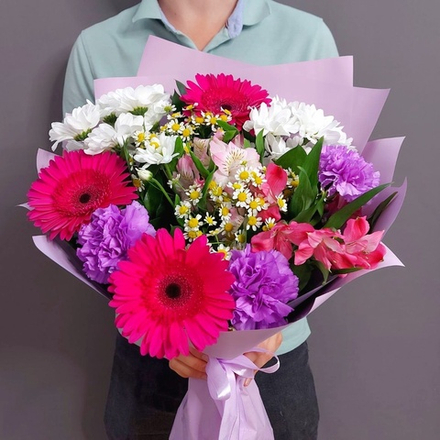 Авторский букет в сиреневой гамме