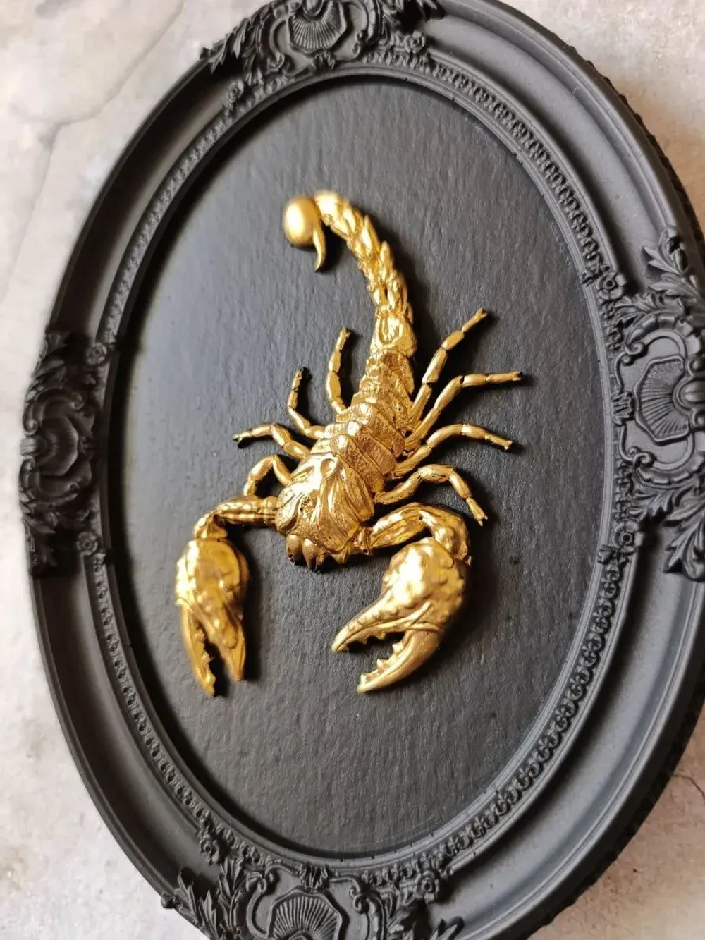 Барельеф на стену из гипса Скорпион