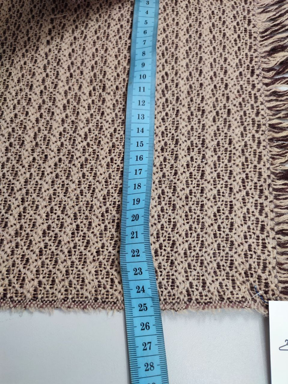 Шарф в бежевых тонах