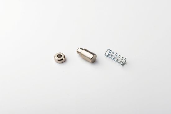 Болт с гайкой и пружиной