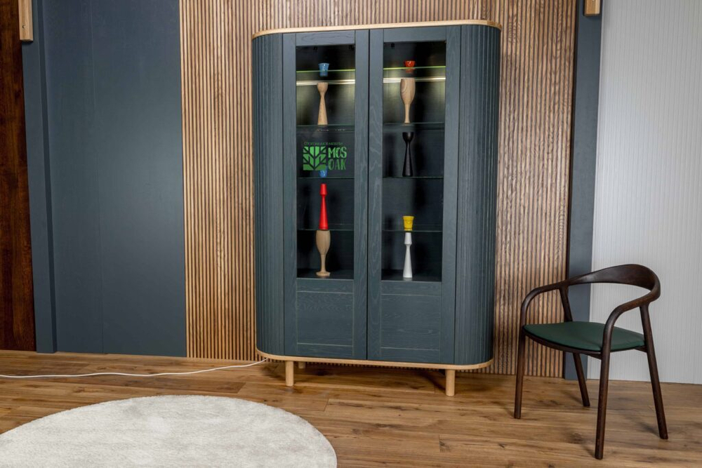 Дизайнерский шкаф со стеклом из дуба Armonica