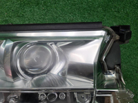 Фара правая Land Cruiser 200 (2015-2021) LED
