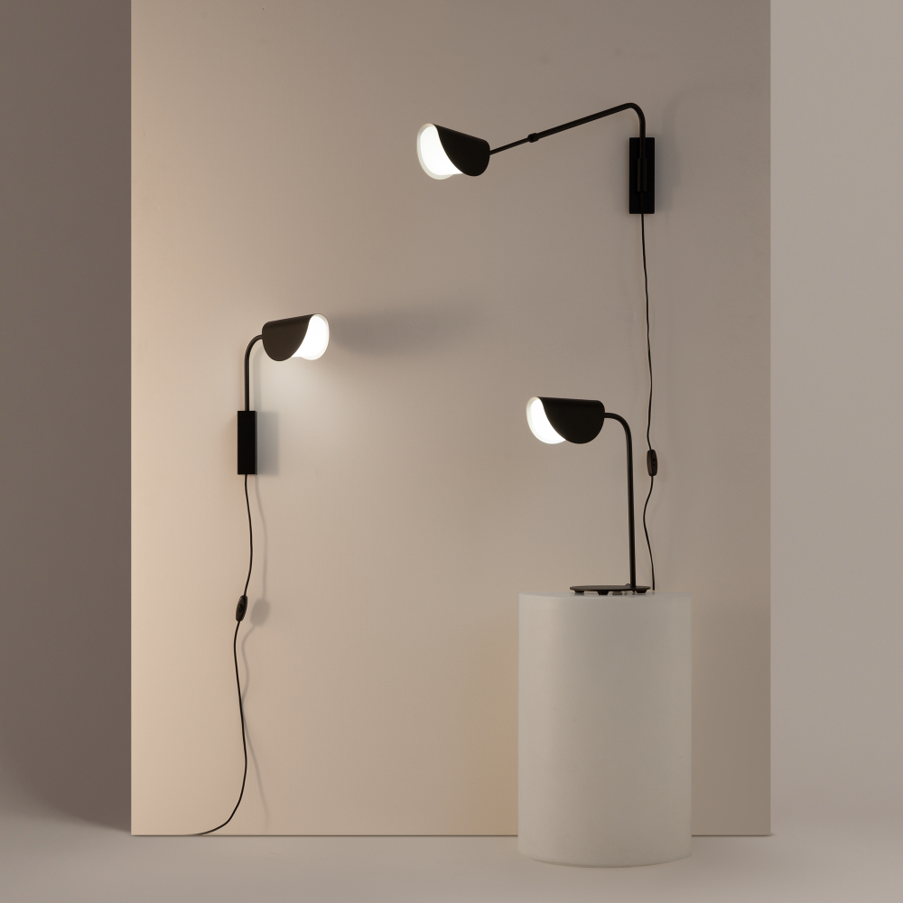 Настенный светильник (бра) Maytoni MOD126WL-01B