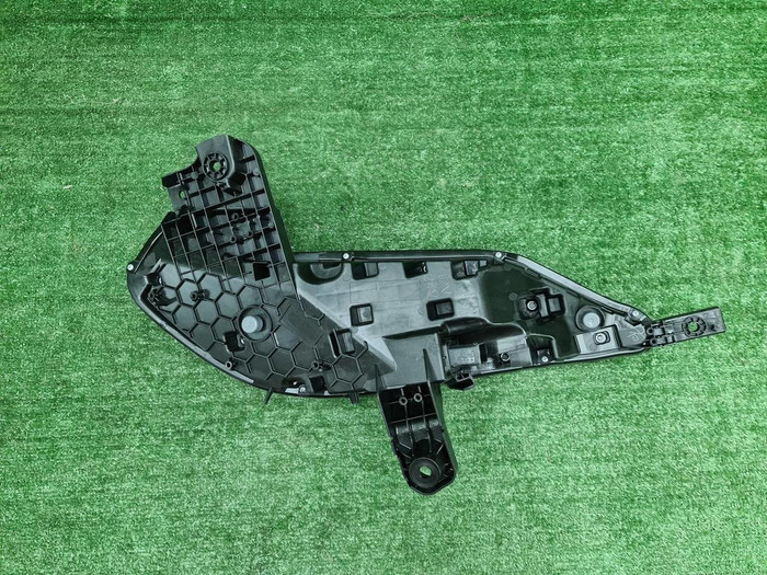 ДХО правый Zeekr 001 (2021-н.в.) LED