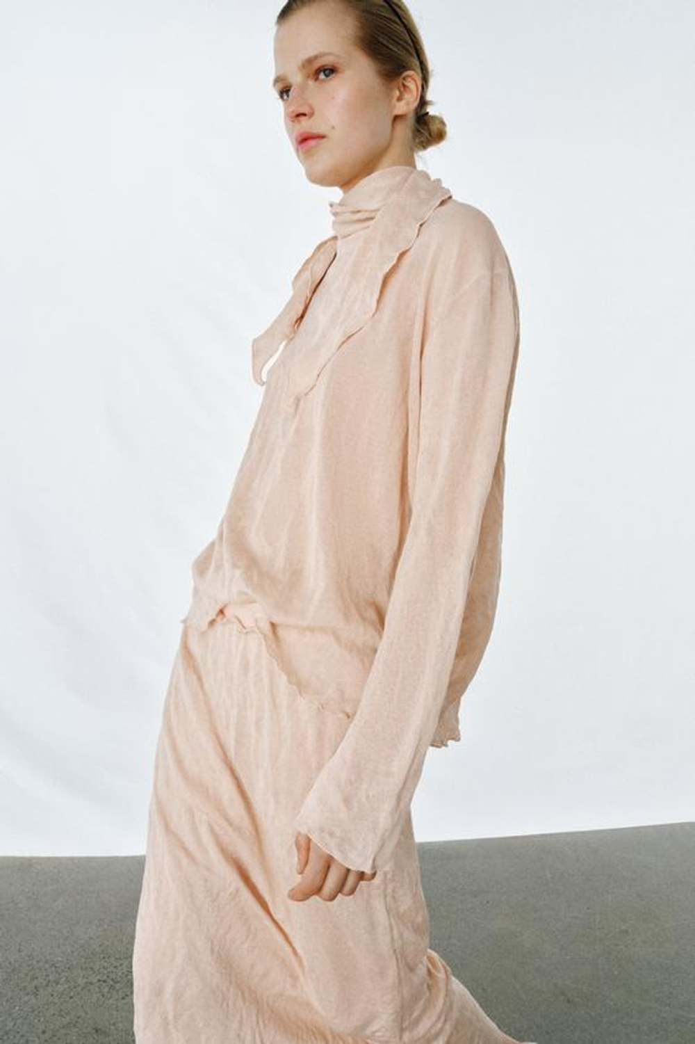 ZARA ЮБКА МИДИ ИЗ ЖАТОГО ТРИКОТАЖА, ТЕЛЕСНО-РОЗОВЫЙ