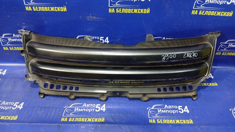 Решетка радиатора TOYOTA NOAH 2007-2010