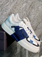 Кроссовки Valentino