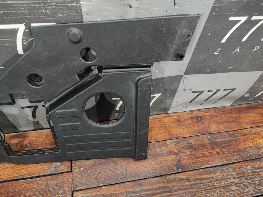 Накладка подкапотная Geely Coolray 19-нв Б/У Оригинал 5035051000