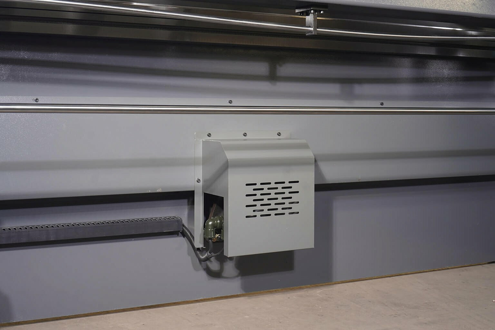 Листогибочный пресс с ЧПУ MetalTec HBС 135/3200 4+1 ЧПУ МТ-15