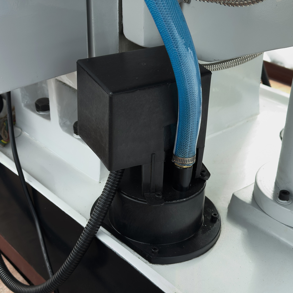 PROMA FHV-50PD универс. фрезерный станок с цифр. измер.