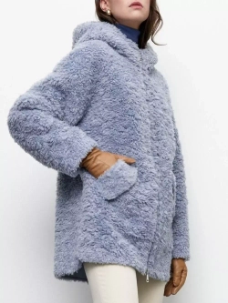 Шуба чебурашка с капюшоном, голубая, Северина