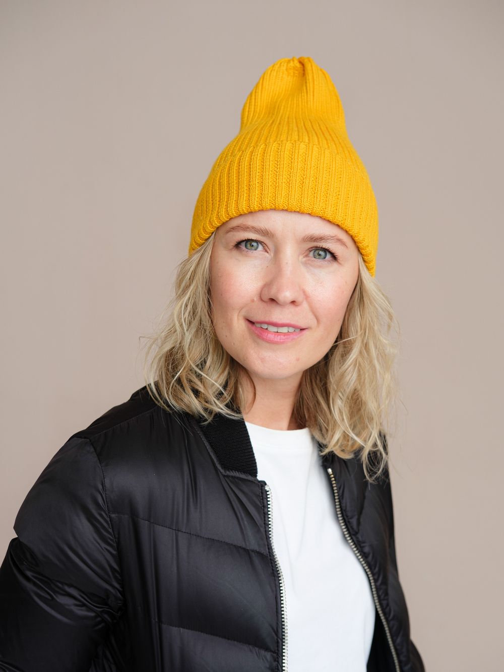 Шапка вязаная-резинка весенняя/осенняя КЭП(Горчица)