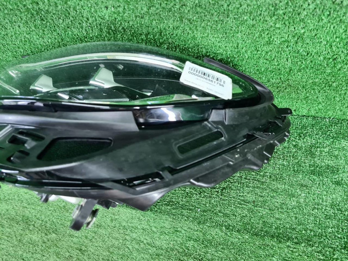 Фара левая Mercedes E W213 (2020-2023) LED