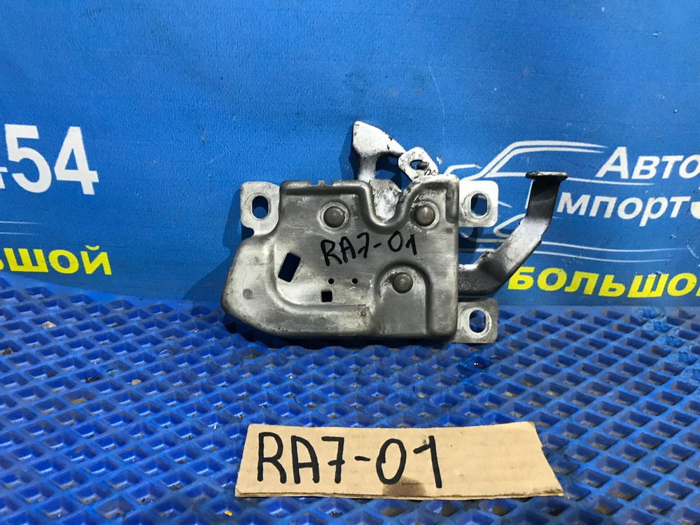 Замок капота Honda ODYSSEY 2000