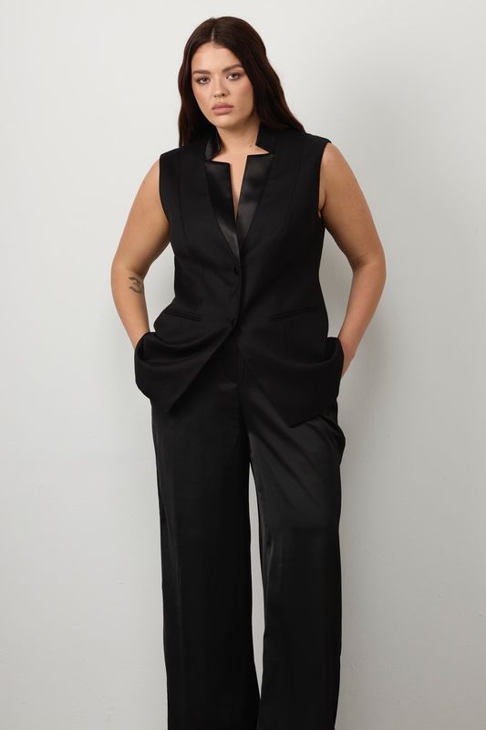 Жилет удлиненный с атласными лацканами, черный
