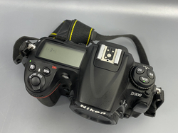 Nikon D300 12.000 кадров