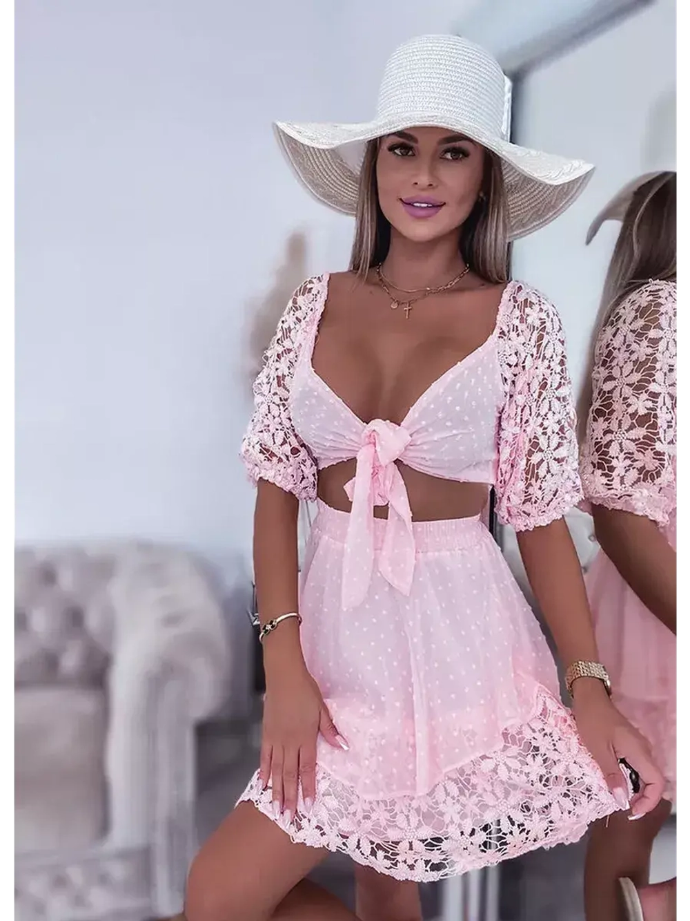 розовый летний комплект блузка и юбка