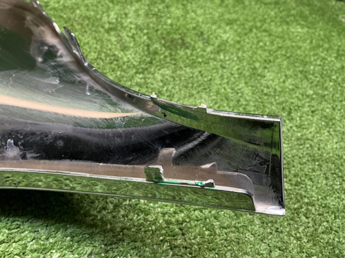 Решетка бампера LH Mercedes S Z223 (20-нв) Maybach