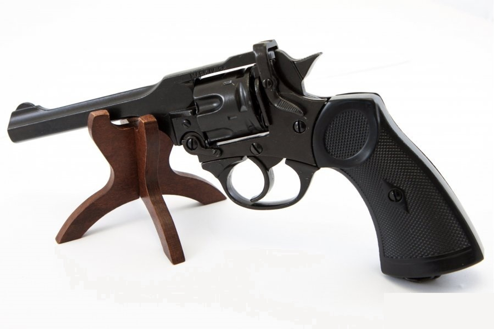 Револьвер Наган