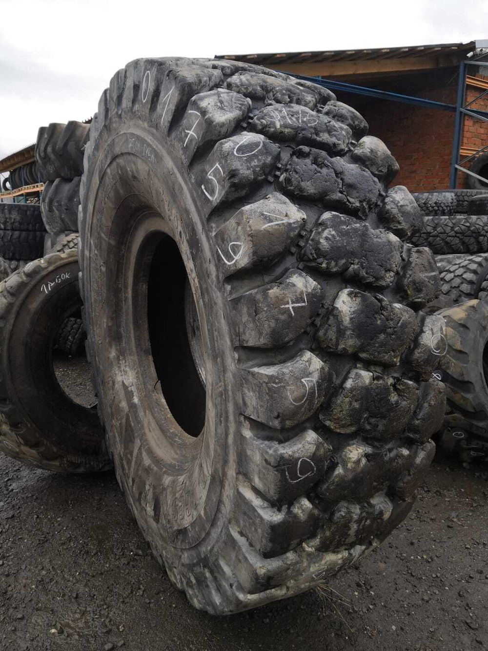 24.00R35 Bridgestone VMTP шина б/у