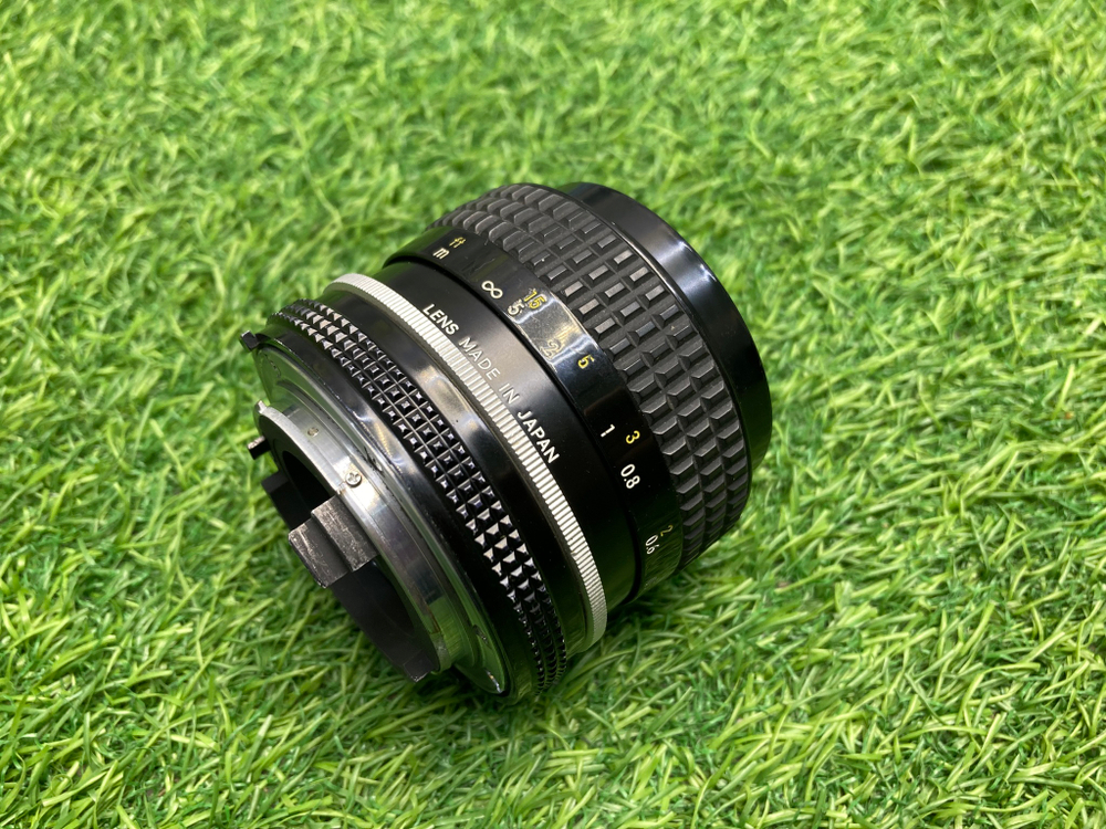 Nikon Nikkor 35mm  2.8
