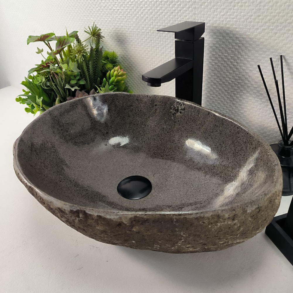 Раковина из речного камня RS-64940 46*35*15 0861