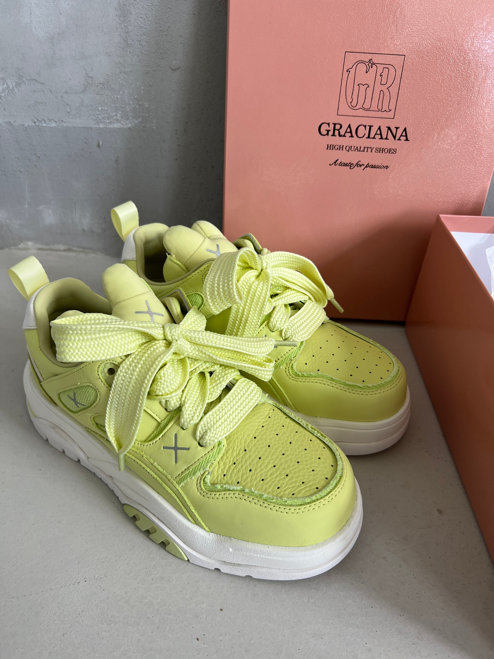 Кроссовки Graciana