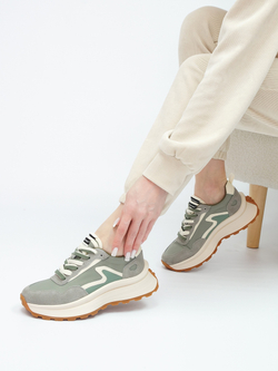 Кроссовки женские демисезонные