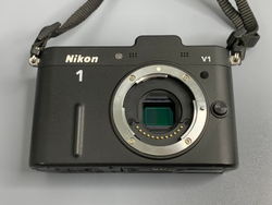 Nikon 1 V1 Kit 10-30mm VR Закрыта диафрагма