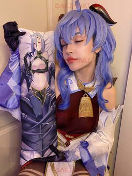 Мини дакимакура Рахнера Арахнера из Повседневная жизнь с девушкой-монстром арт. M0247, 60х20 см