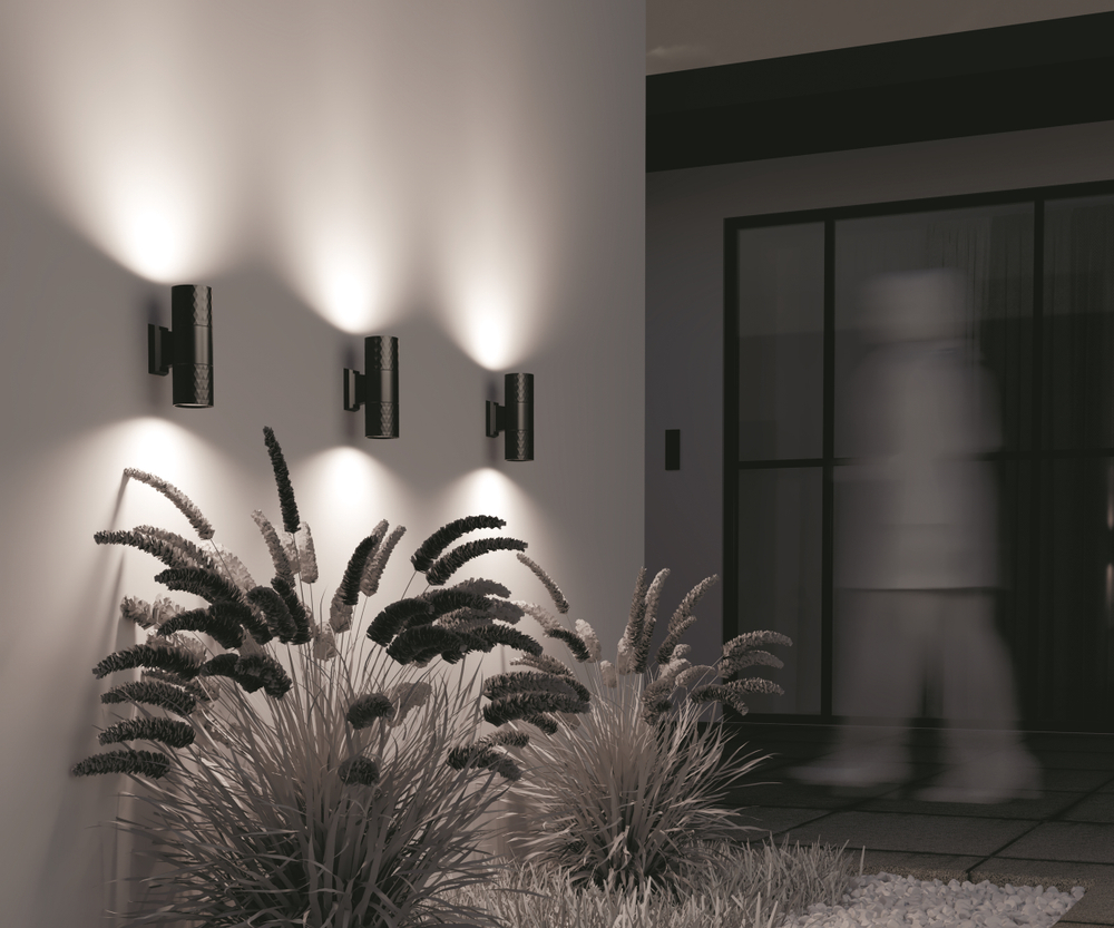 Уличный настенный светильник Outdoor O583WL-02B