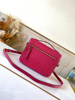 Louis Vuitton Pochette Metis