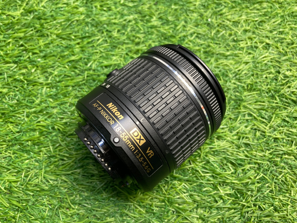 Nikon D3300 Kit 18-55mm 3.5-5.6G VR (66 кадров)