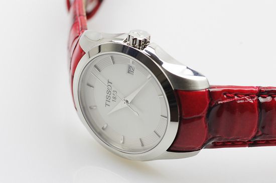 Женские часы Tissot T035.210.16.011.01