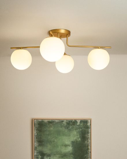 Потолочный светильник Brisia из металла в латунной отделке с 4 стеклянными плафонами Ø15 см