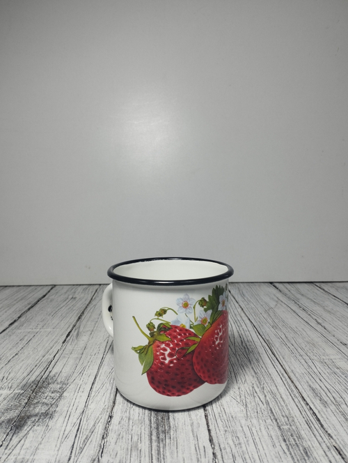 Кружка 0,4л с рис белая  Земляника 40104-032/4